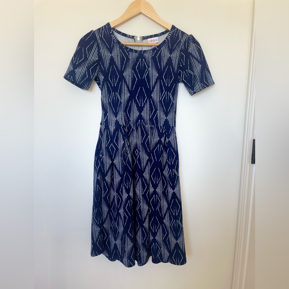 LuLaRoe Navy and White Geometric Print Top